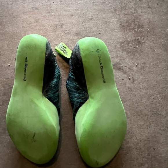 Black Diamond Kids Rock Climbing Shoes - Green and Teal - Picture 3 of 3